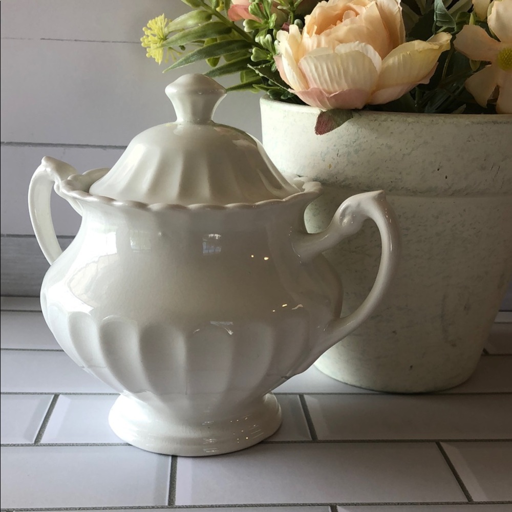 J & G Meakin Classic White Ceramic Piece - Marked Base sugar bowl.